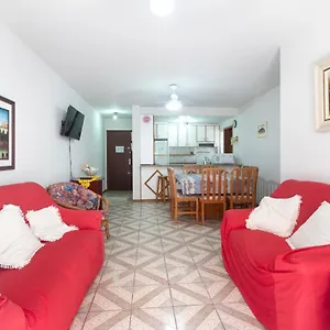 A 150 Metros Da De Mariscal. Apartamento Bombinhas